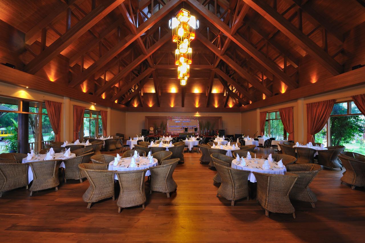 Aureum Palace Hotel & Resort Inle Ньоншуэ Экстерьер фото