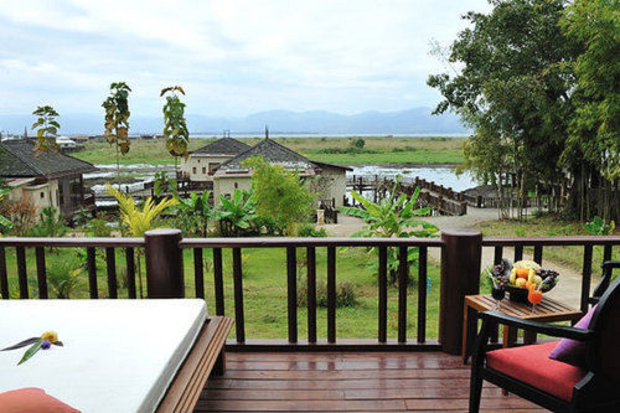 Aureum Palace Hotel & Resort Inle Ньоншуэ Экстерьер фото