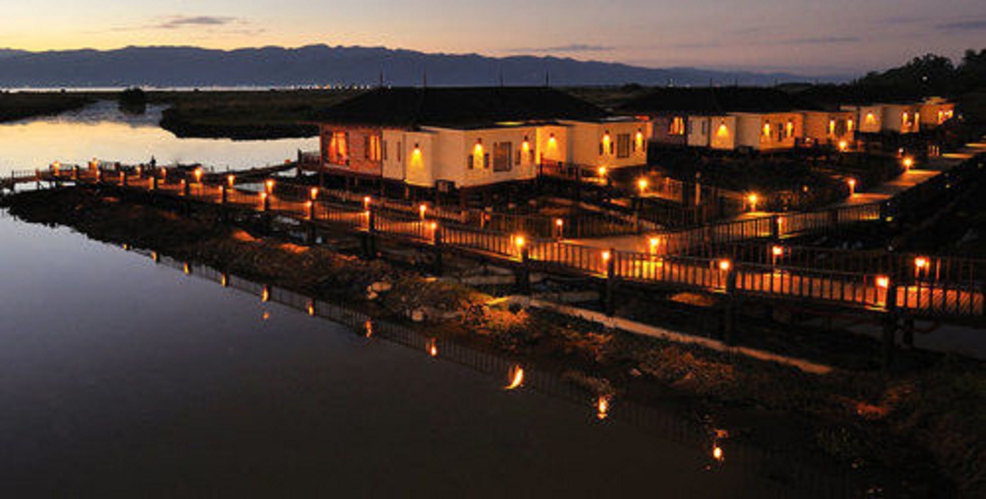 Aureum Palace Hotel & Resort Inle Ньоншуэ Экстерьер фото