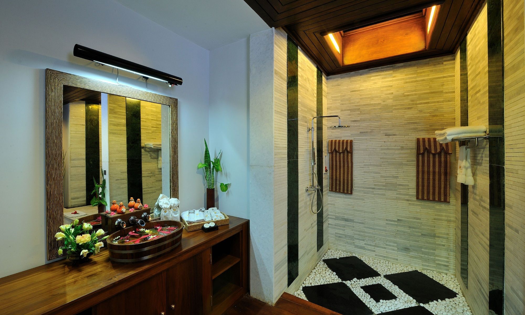 Aureum Palace Hotel & Resort Inle Ньоншуэ Экстерьер фото